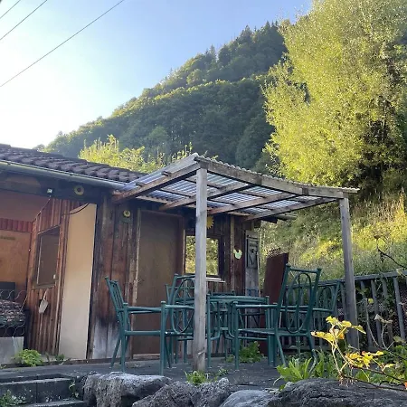 بيت للعطل Zum Schwarzen Hirsch