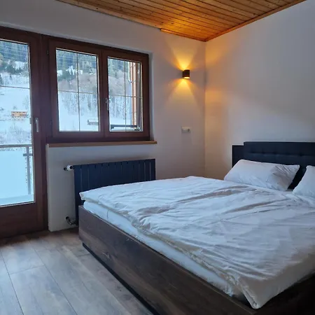 بيت للعطل Zum Schwarzen Hirsch