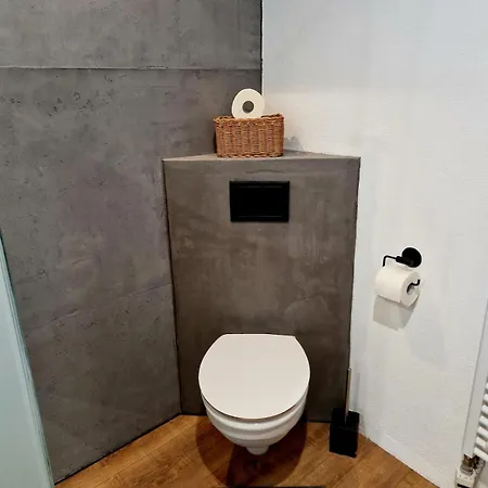 Zum Schwarzen Hirsch * دالاس